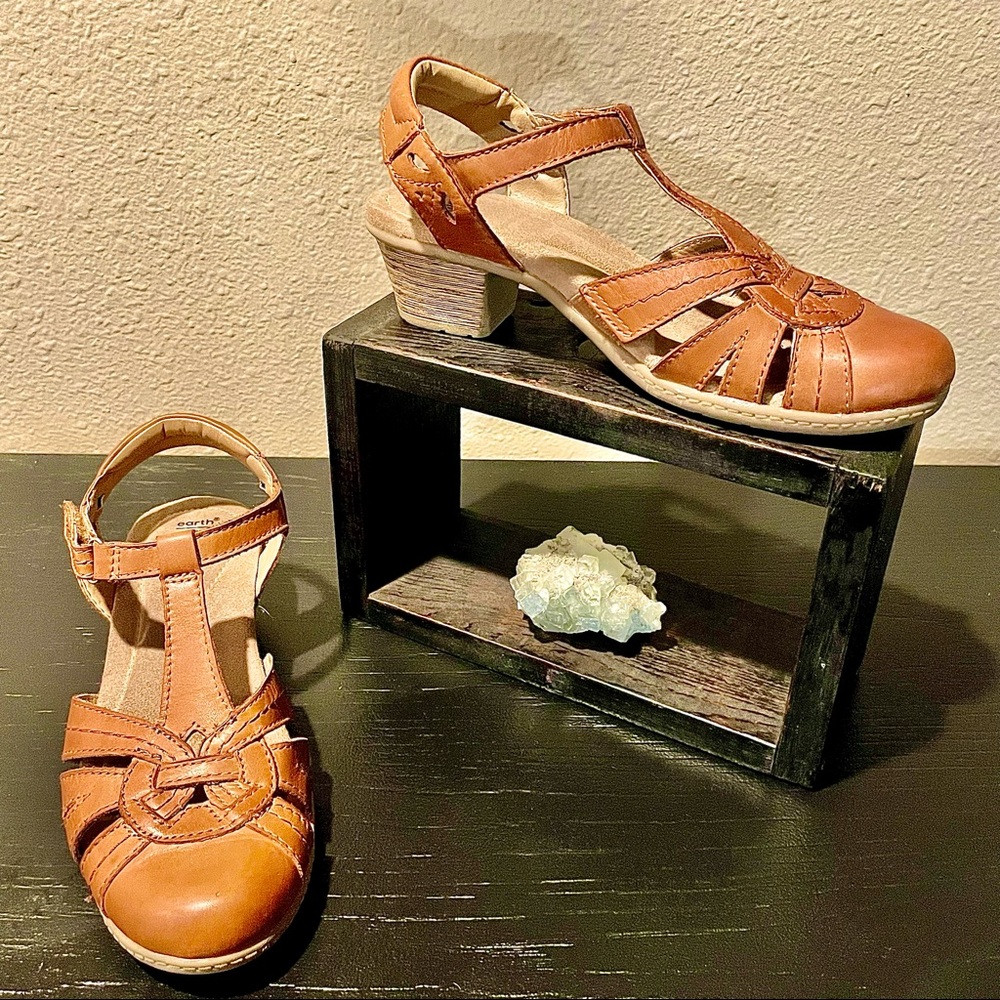 Earth Origins Marietta Michaela leather sandals